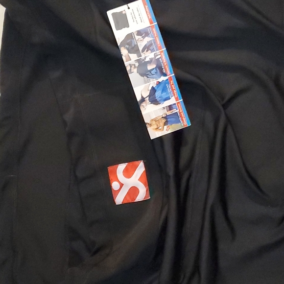 The UnderCover Convertible Shorts Changeroom Backpack Garment BNWT GRAY - Picture 7 of 11